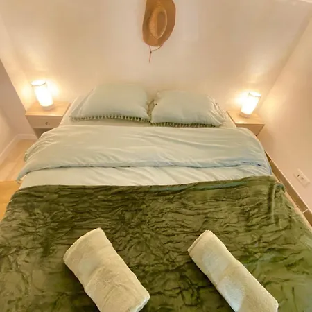 Loft Au Coeur De * Nimes
